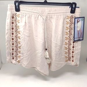 SOUND/STYLE Women's Boho Khaki Pull-on Short